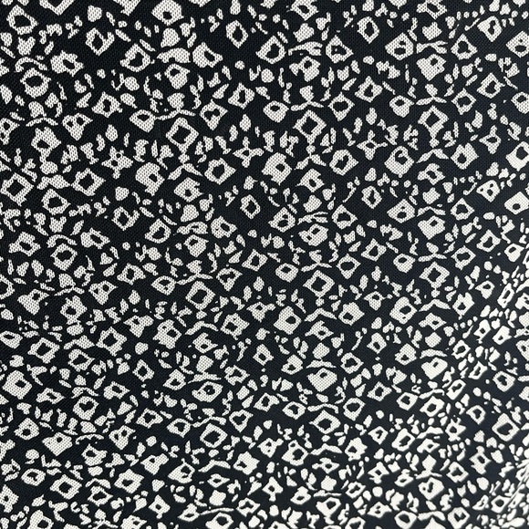 INC International Concepts Black and White Printed Mesh Sleeveless Tank Size M - Picture 8 of 12